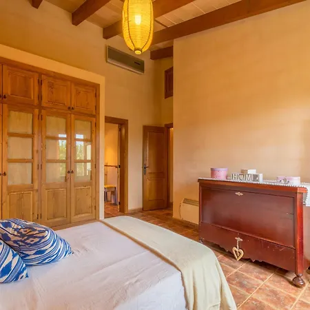 Charming In Holiday home